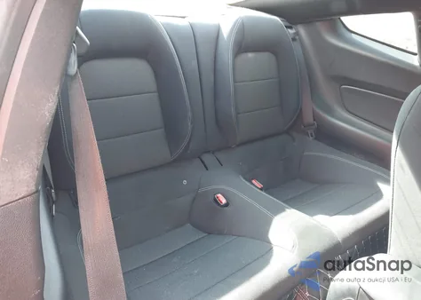 2016 Ford Mustang V6 z USA, uszkodzony, nr VIN 1FA6P8AM3G5274060